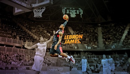 开云电竞平台-史上最具争议的欧冠“判罚瞬间”，欧冠十大经典比赛